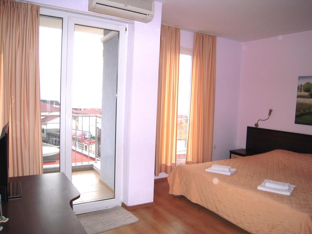 Bona Dea Club Hotel Sveti Vlas Bilik gambar