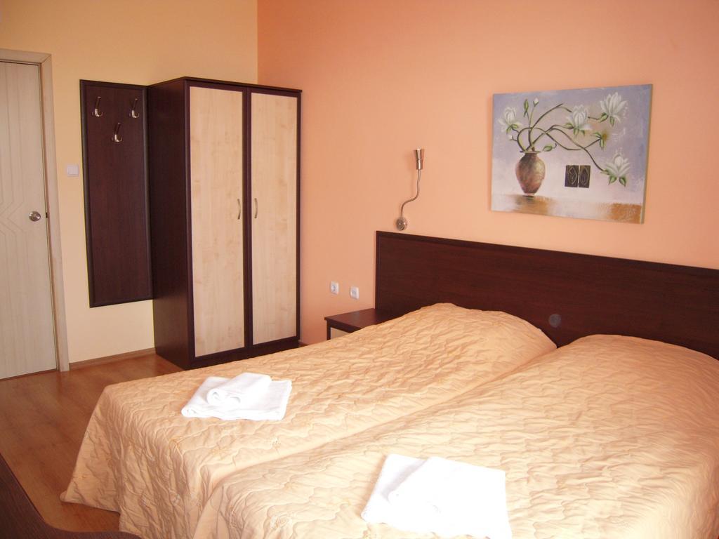 Bona Dea Club Hotel Sveti Vlas Bilik gambar
